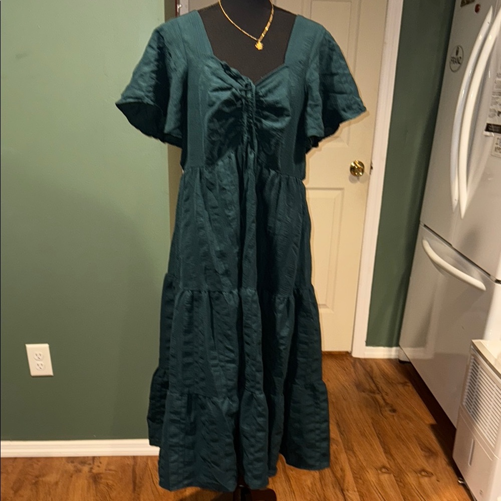 EUC BloomChic Elegant Green Women's Dress size 14/16